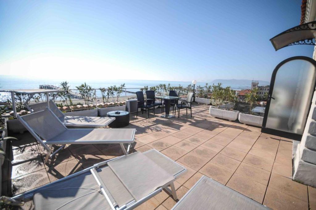 Hotel Tirreno Marina di Massa Dış mekan fotoğraf